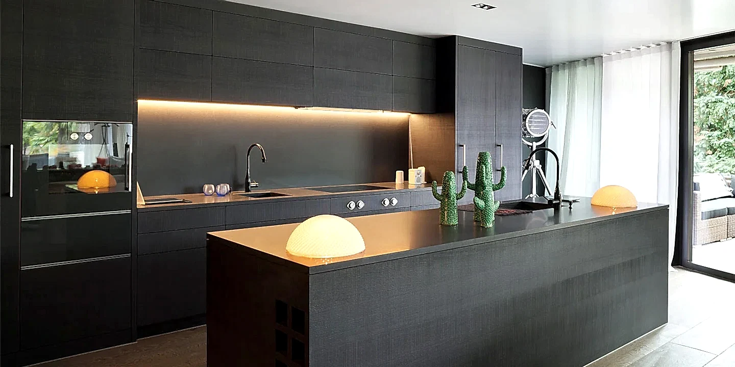 Klasik kapı tasarımları İzmir - Zarif ve estetik çözümler.